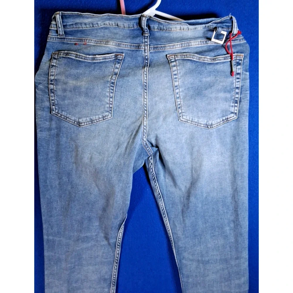 Art Meets Chaos Donwan Harrell Mens Distressed Skinny Jeans Blue Button Fly 38